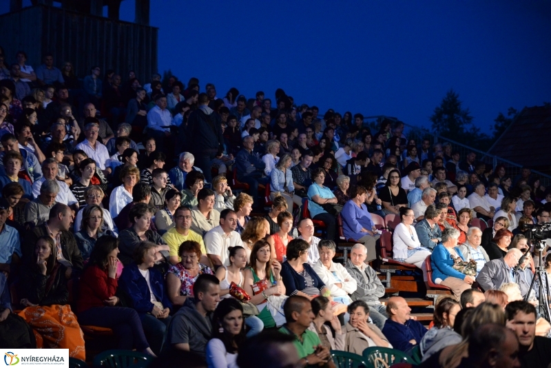 Oscar a Mandala színpadán