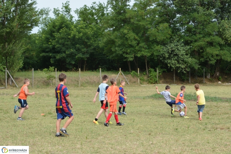 Fociznak a nyírszőlősi táborozók