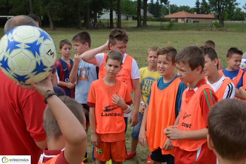 Fociznak a nyírszőlősi táborozók