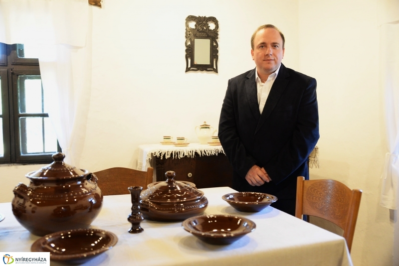 ifj. Fazekas István fazekas munkáiból nyílt kiállítás a Múzeumfaluban