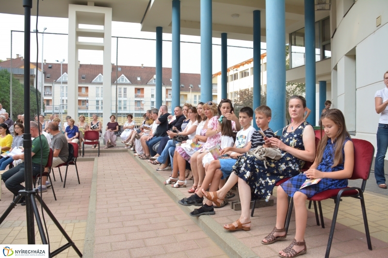 Venezuelából a Cantemushoz