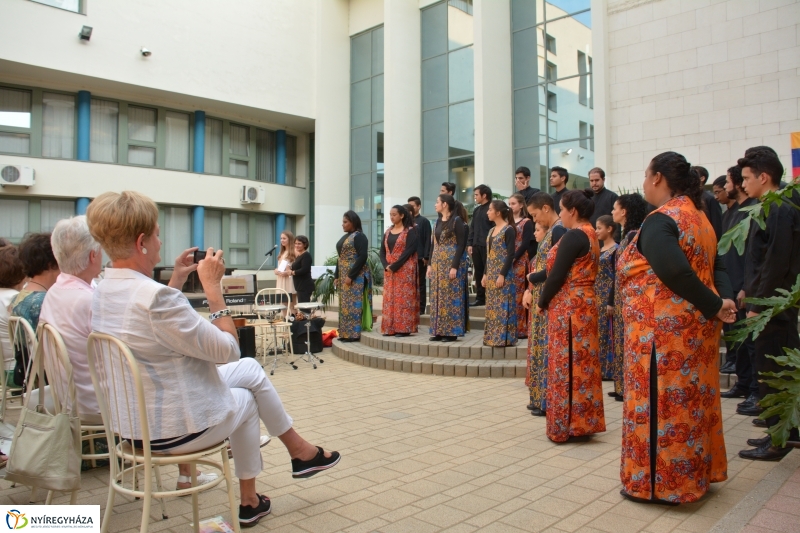 Venezuelából a Cantemushoz