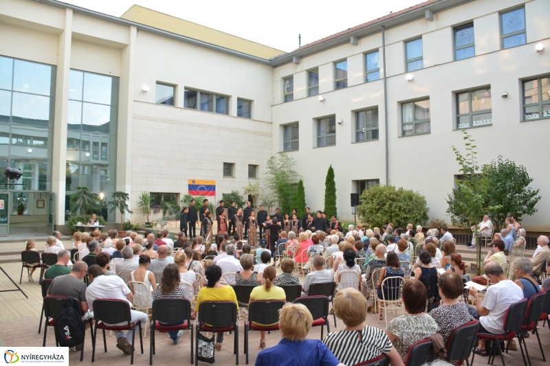 Venezuelából a Cantemushoz