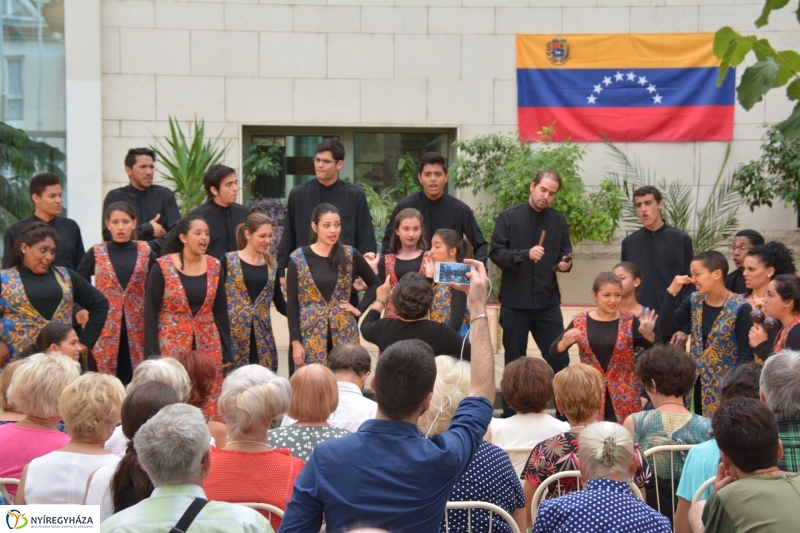 Venezuelából a Cantemushoz