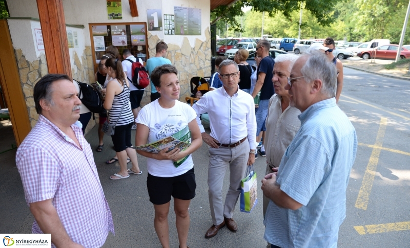 Ukrán gyerekek az Állatparkban