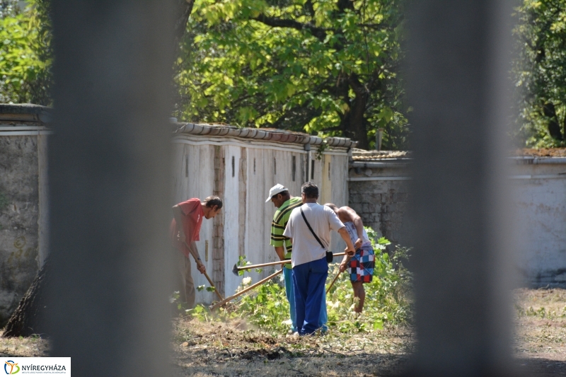 Felújítás a Krúdy Gyula utcai sportpályán 