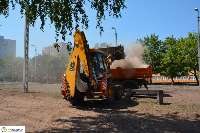 Felújítás a Krúdy Gyula utcai sportpályán 
