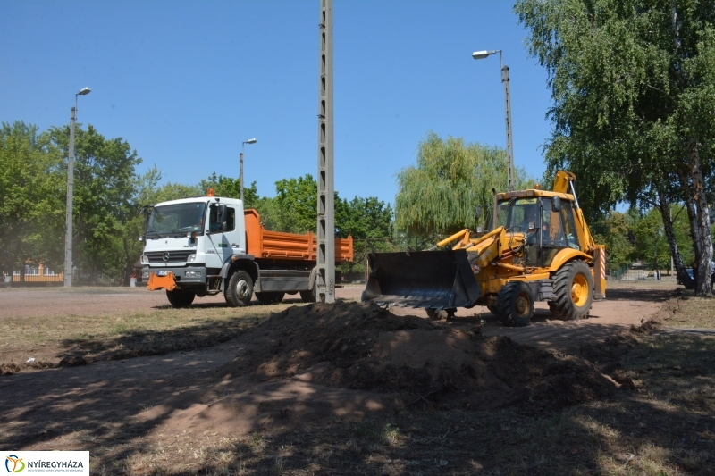 Felújítás a Krúdy Gyula utcai sportpályán 