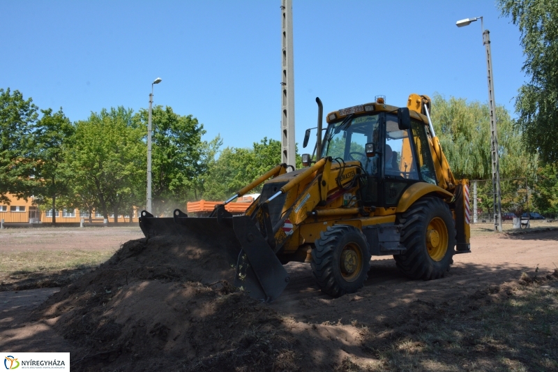 Felújítás a Krúdy Gyula utcai sportpályán 