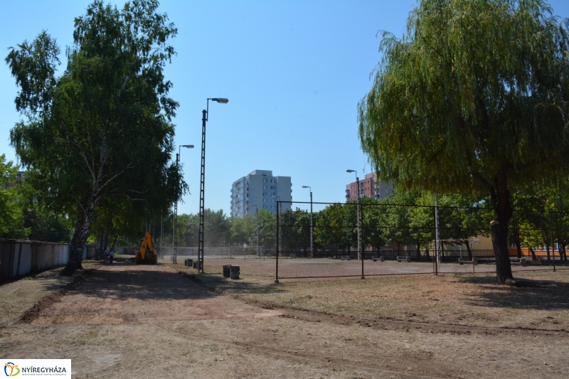 Felújítás a Krúdy Gyula utcai sportpályán 