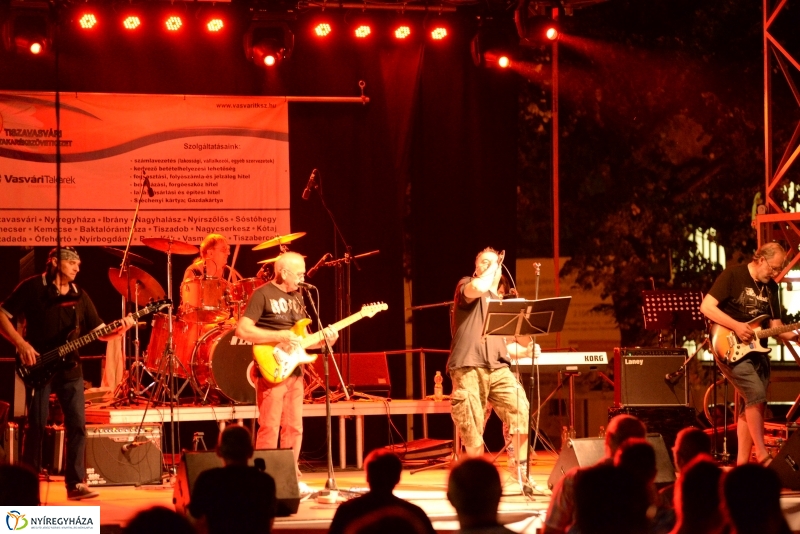 Könnyűzenei fellépők a Serfeszten