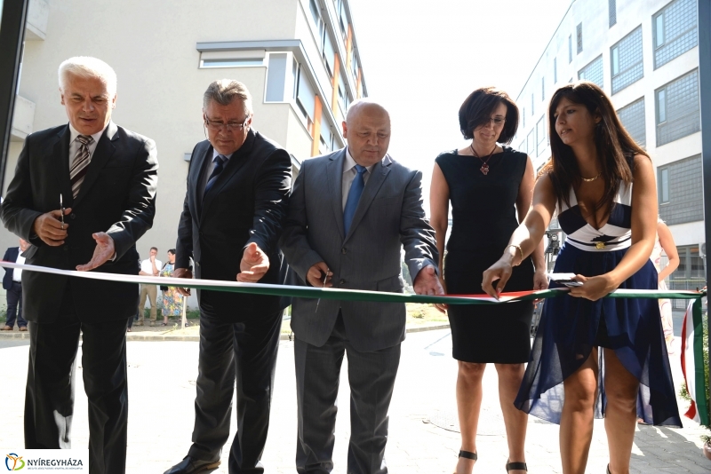 Rehabilitációs részleg átadás 