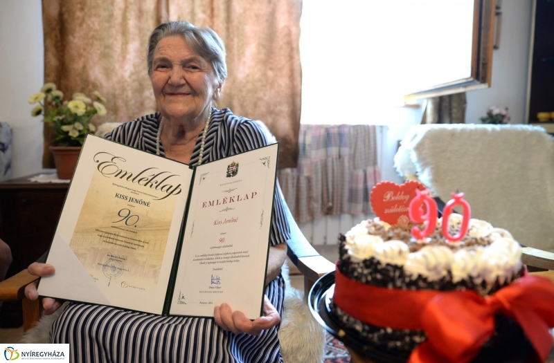 A kilencven éves Kiss Jenőné köszöntése