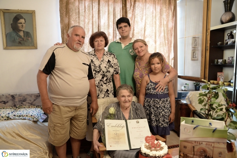 A kilencven éves Kiss Jenőné köszöntése