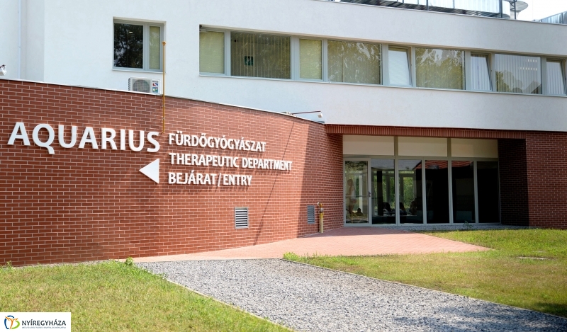 Megnyitott az új fürdőgyógyászat a Sóstón
