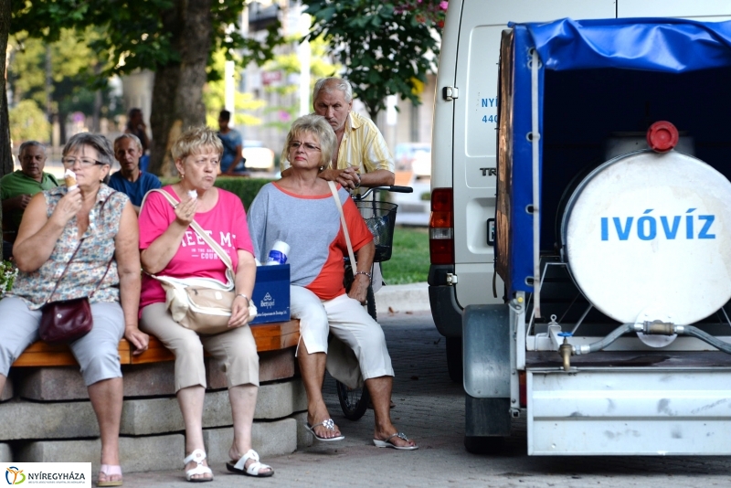 A Keleti Sasfiókák a Kossuth téri nyári esték fellépői