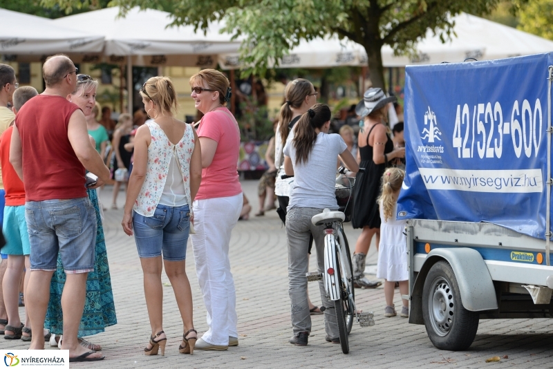 A Keleti Sasfiókák a Kossuth téri nyári esték fellépői
