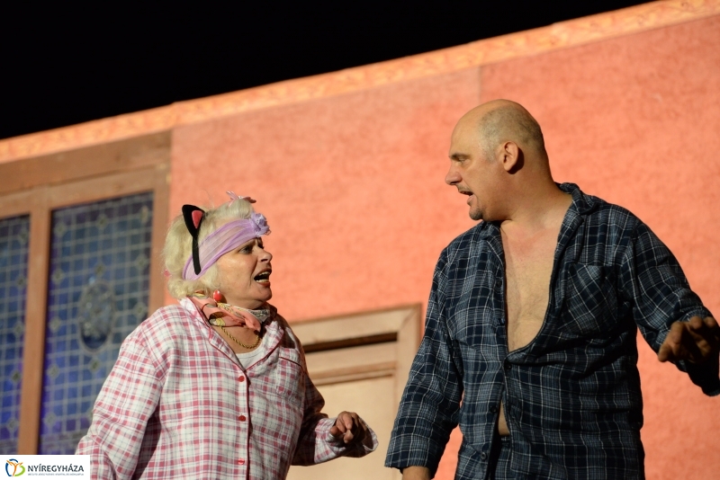 Félre lépni tilos-a Mandala színpadán