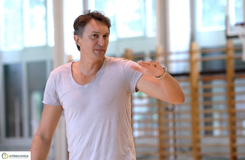 Megkezdték a felkészülést a férfi kosarasok