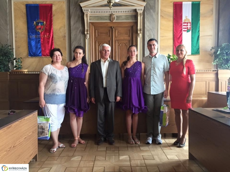 Free Dance delegáció a városházán