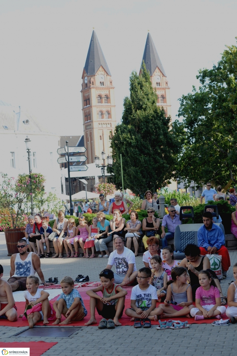 Vasárnap délutáni séta a Vidor-programok helyszínein