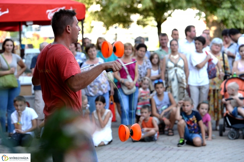 Vasárnap délutáni séta a Vidor-programok helyszínein