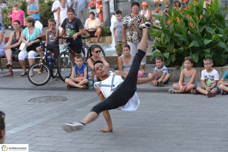 Vasárnap délutáni séta a Vidor-programok helyszínein
