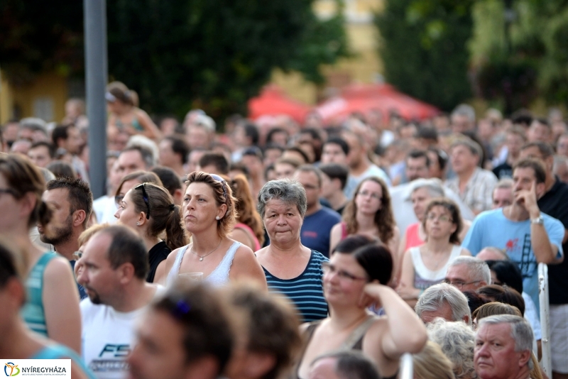Kiscsillag a Vidor Nagyszínpadán