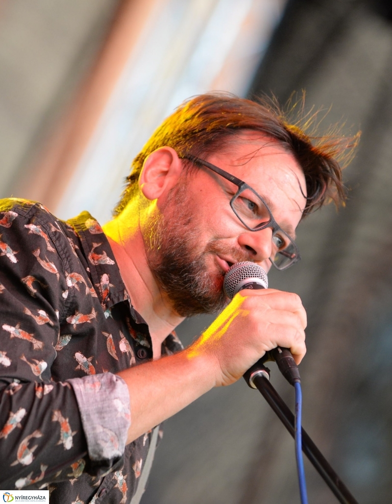 Kiscsillag a Vidor Nagyszínpadán