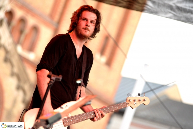 Kiscsillag a Vidor Nagyszínpadán