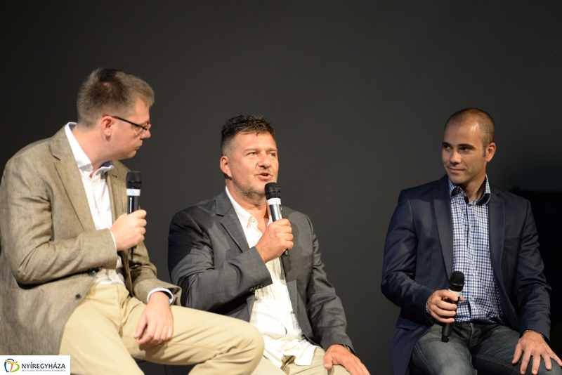 Dumaszínház-Dumaaktuál