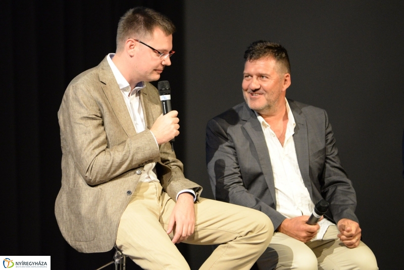 Dumaszínház-Dumaaktuál