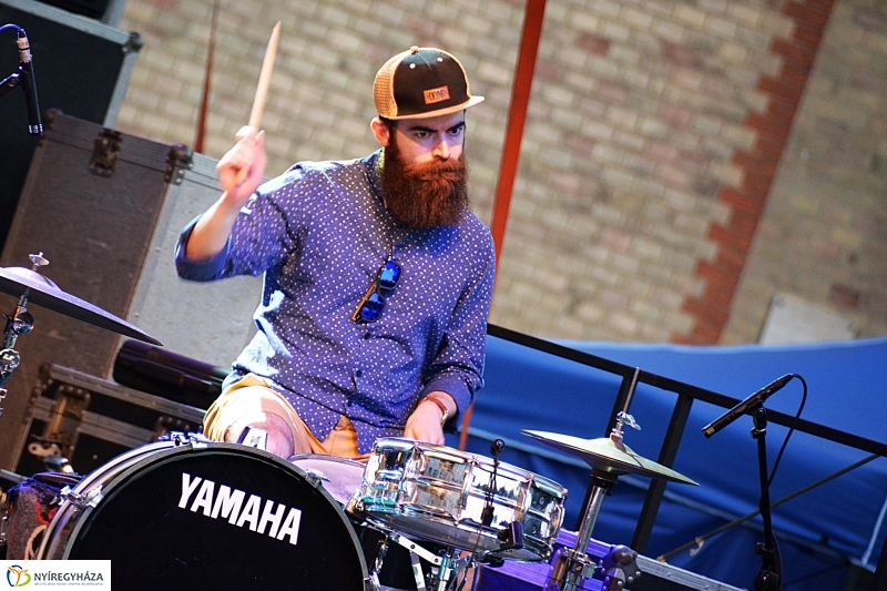 Cimbalikum a cimbaland és a Fricska táncegyüttes