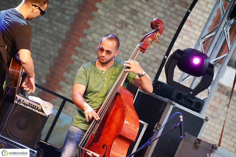 Cimbalikum a cimbaland és a Fricska táncegyüttes