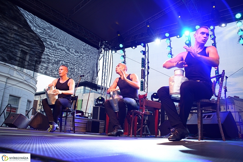 Cimbalikum a cimbaland és a Fricska táncegyüttes