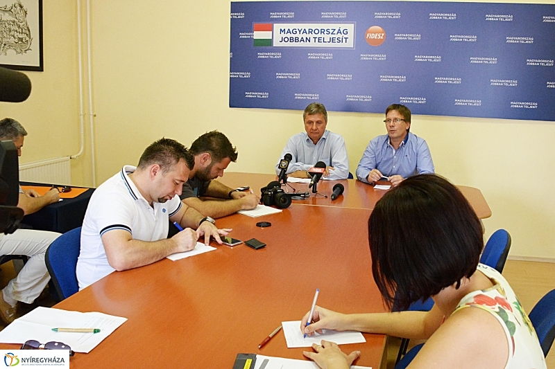 Fidesz sajtótájékoztató