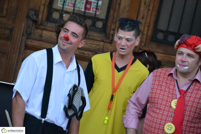 Bohóckodás a VIDOR-on