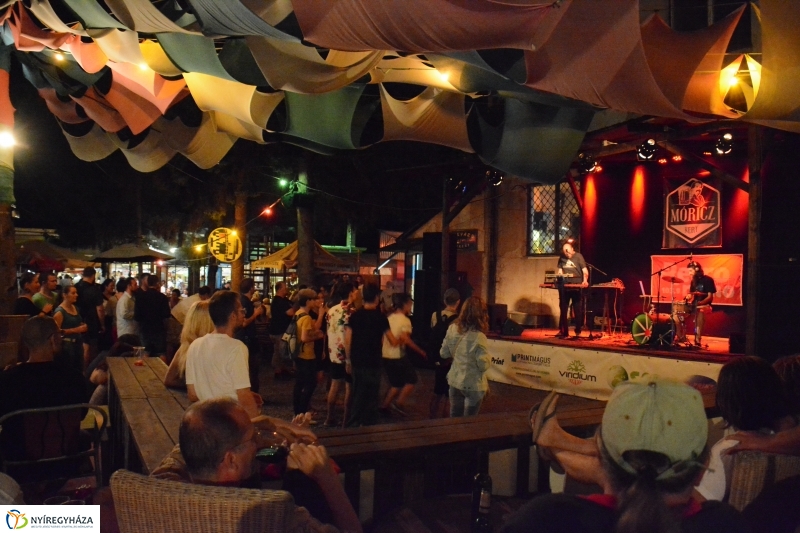 Operentzia koncert a Móricz kertben