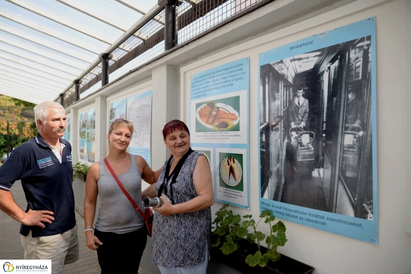 Utasellátó kiállítás a Vasutas Művelődésiházban