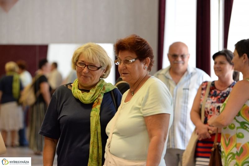 Utasellátó kiállítás a Vasutas Művelődésiházban