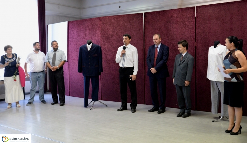 Utasellátó kiállítás a Vasutas Művelődésiházban