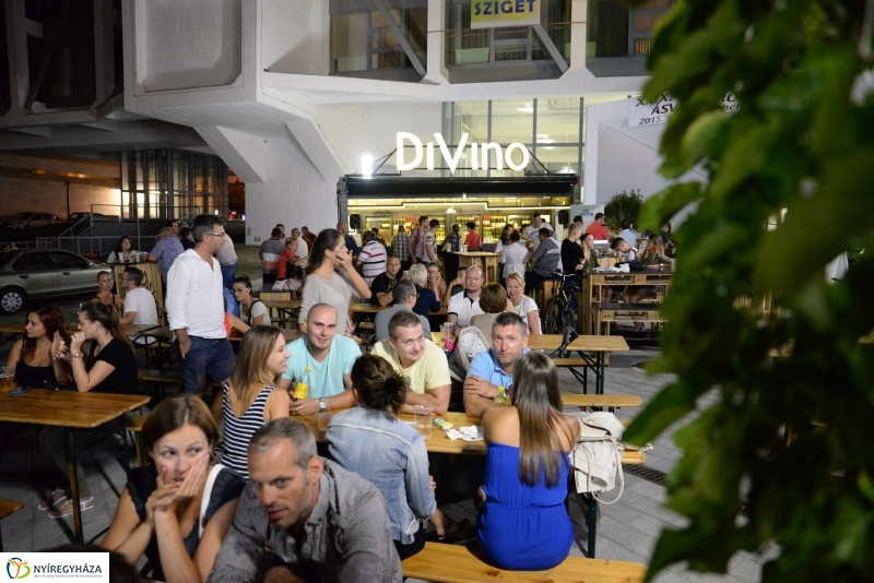 Csütörtök esti Vidor