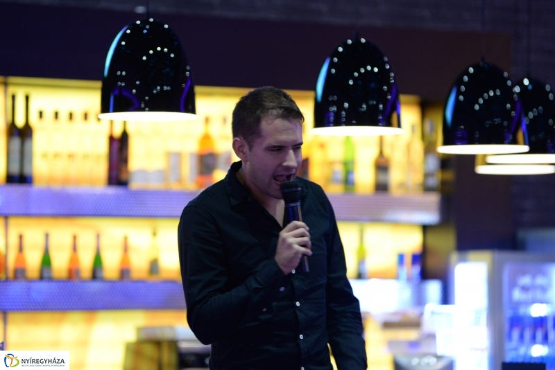 Csütörtök esti Vidor