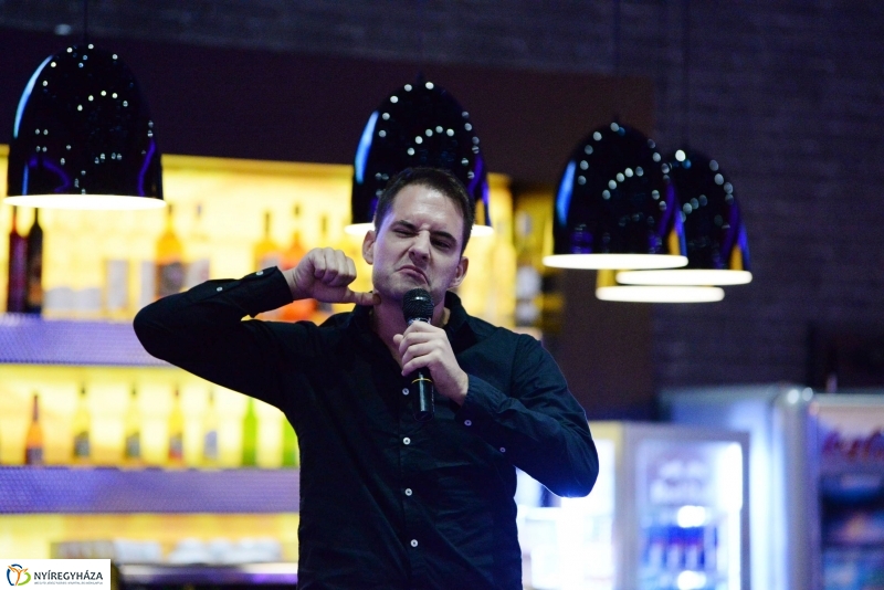 Csütörtök esti Vidor