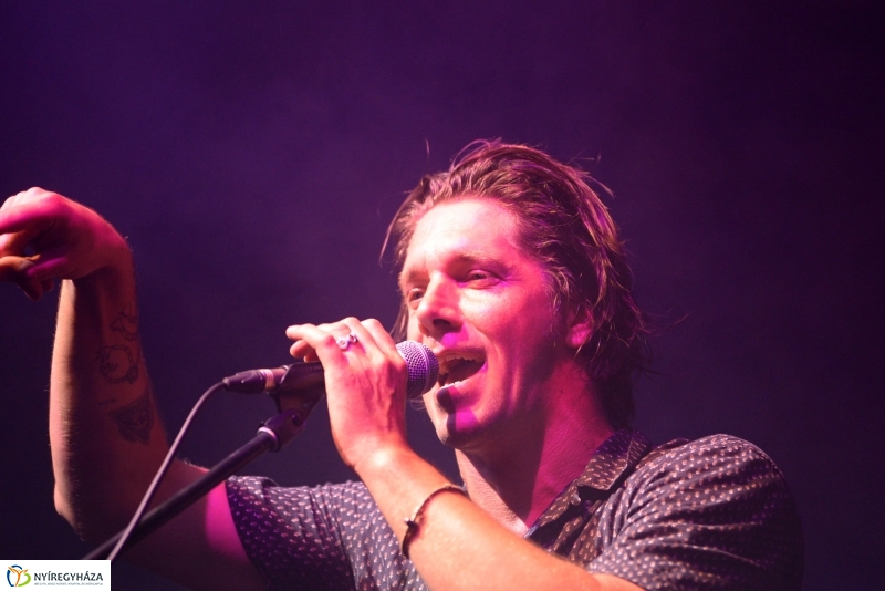 Csütörtök esti Vidor