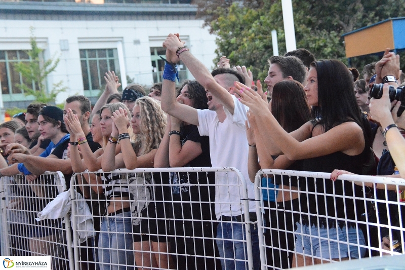 Supernem koncert a Kossuth téren