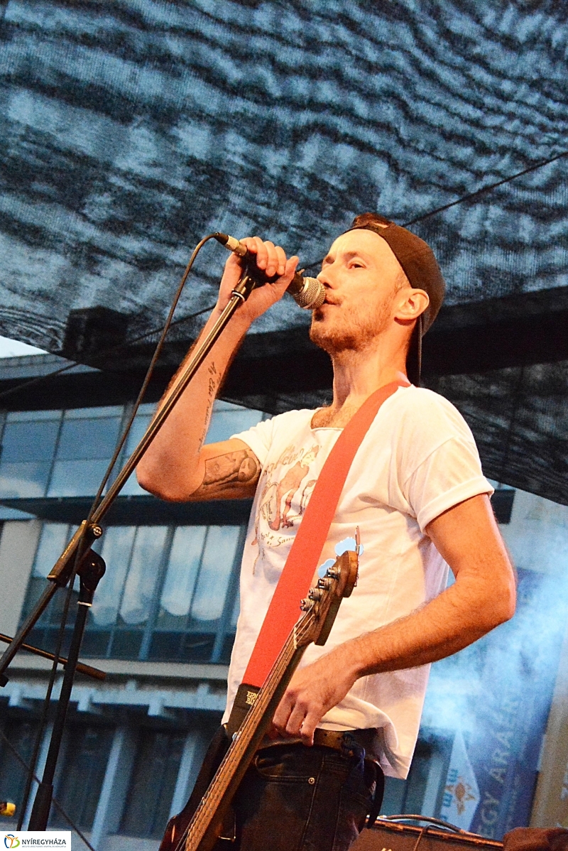 Supernem koncert a Kossuth téren