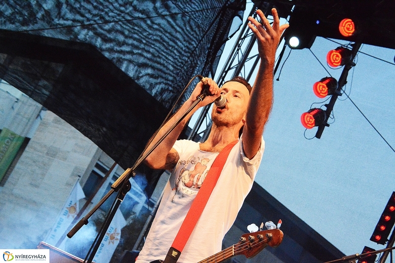 Supernem koncert a Kossuth téren