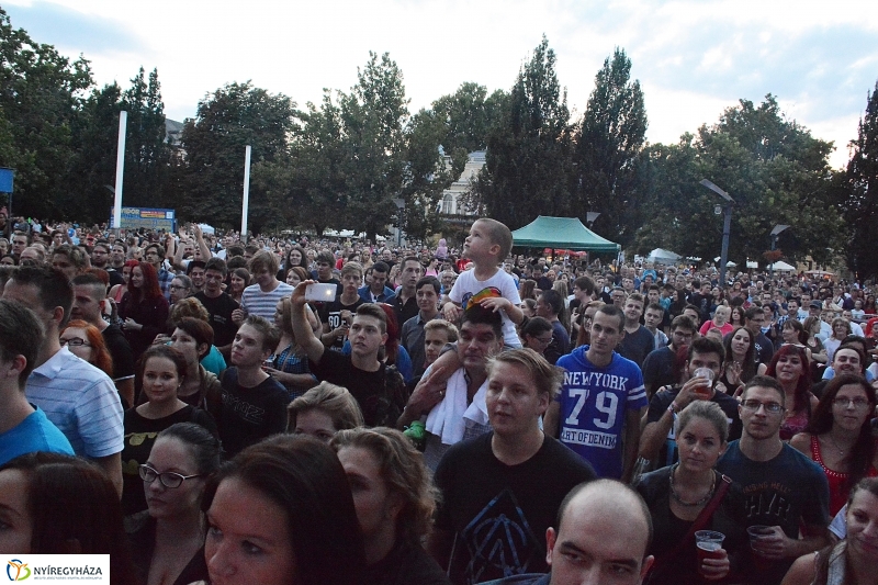 Supernem koncert a Kossuth téren