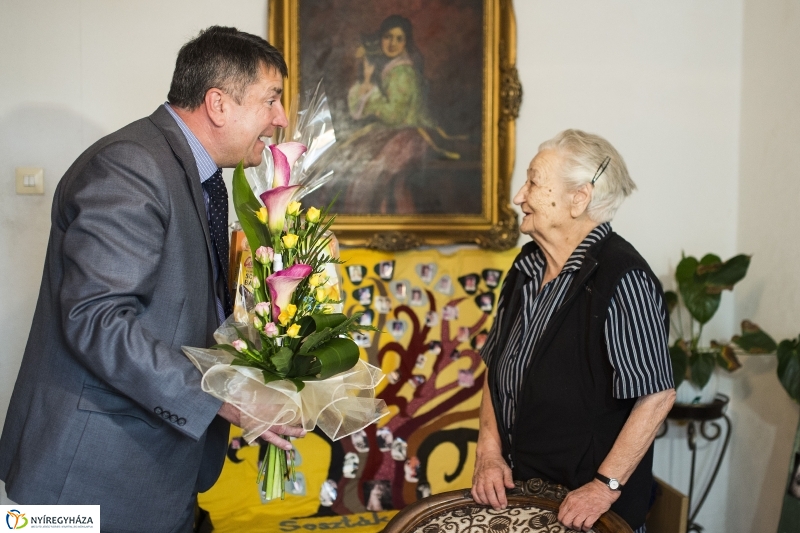 Szépkorú köszöntése